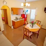 Apartamento Damnjanka